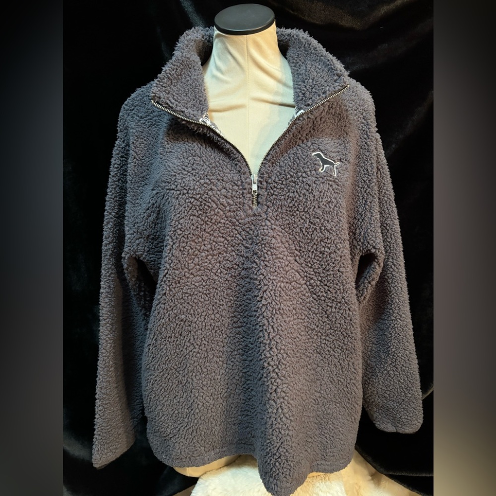 PINK Victoria’s Secret gray colored Sherpa half zip size small